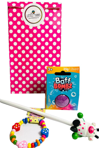 Paper Party Bags - The Little Pink Things | Pre Filled
